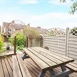 57 Southend Road