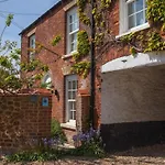Neptune Cottage