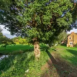 Coachmans Cottage