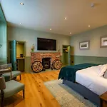 The Lodge