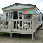 8 Berth Caravan At Manor Park Hunstanton Free Wifi