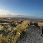 Smugglers Retreat