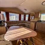 Dog Friendly 6 Berth Static Caravan By The Beach In Hunstanton Ref 13008L