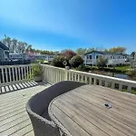 Stunning Caravan With Decking, Nearby Hunstanton Beach Ref 23232K