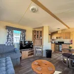Cosy 8 Berth Caravan For Hire At Manor Park In Hunstanton Ref 23065T