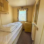 Wheelchair Friendly Caravan For Hire Norfolk Near The Beach Ref 13016L