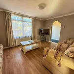 5 Berth Dog Friendly Lodge In Hunstanton By The Beach Ref 13015Rn