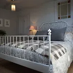 Troon Cottage