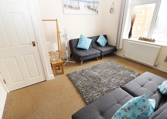 Flat 2, 4 St Edmund\'S Terrace