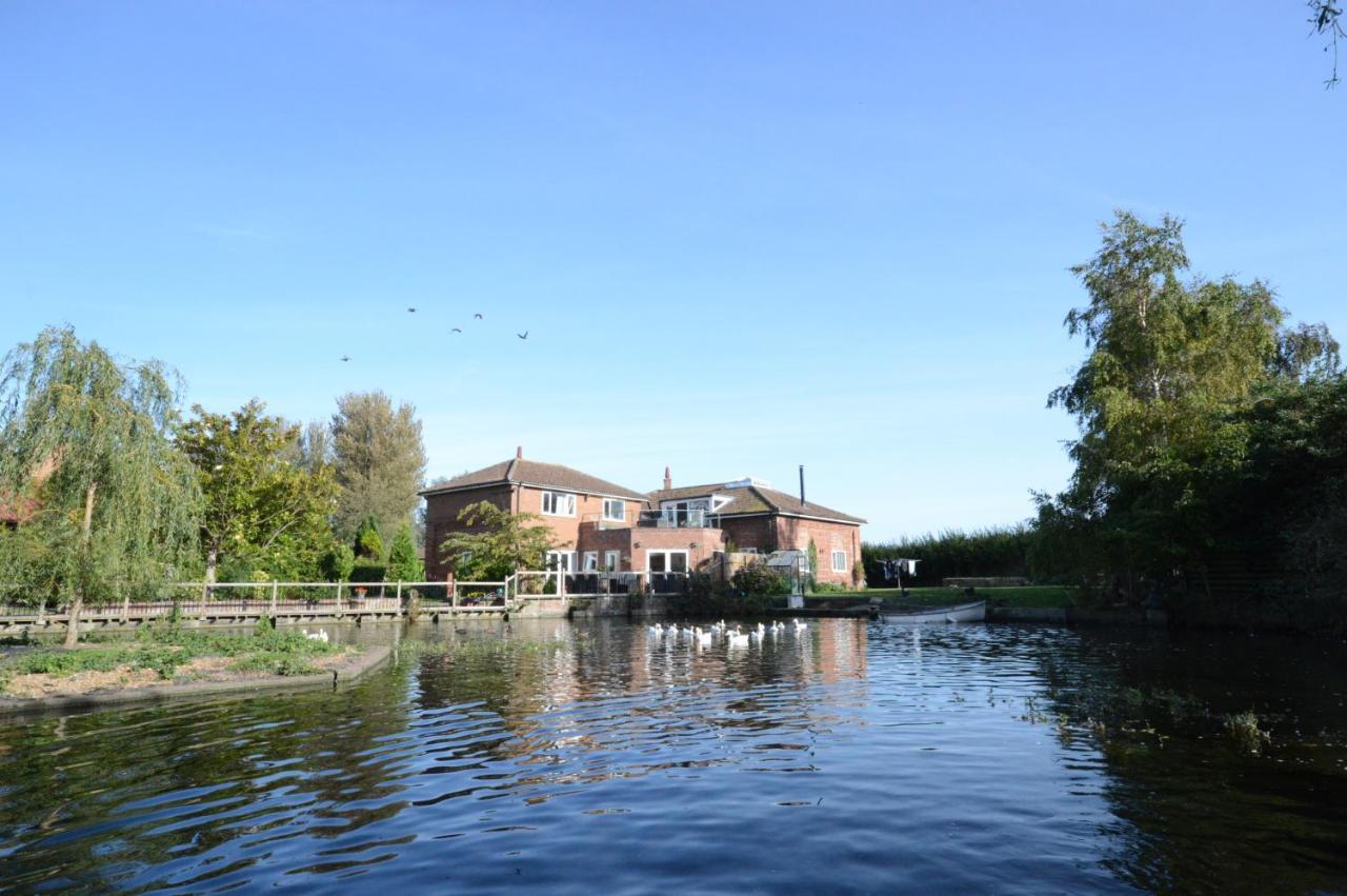 Lakeside Old Bed & Breakfast