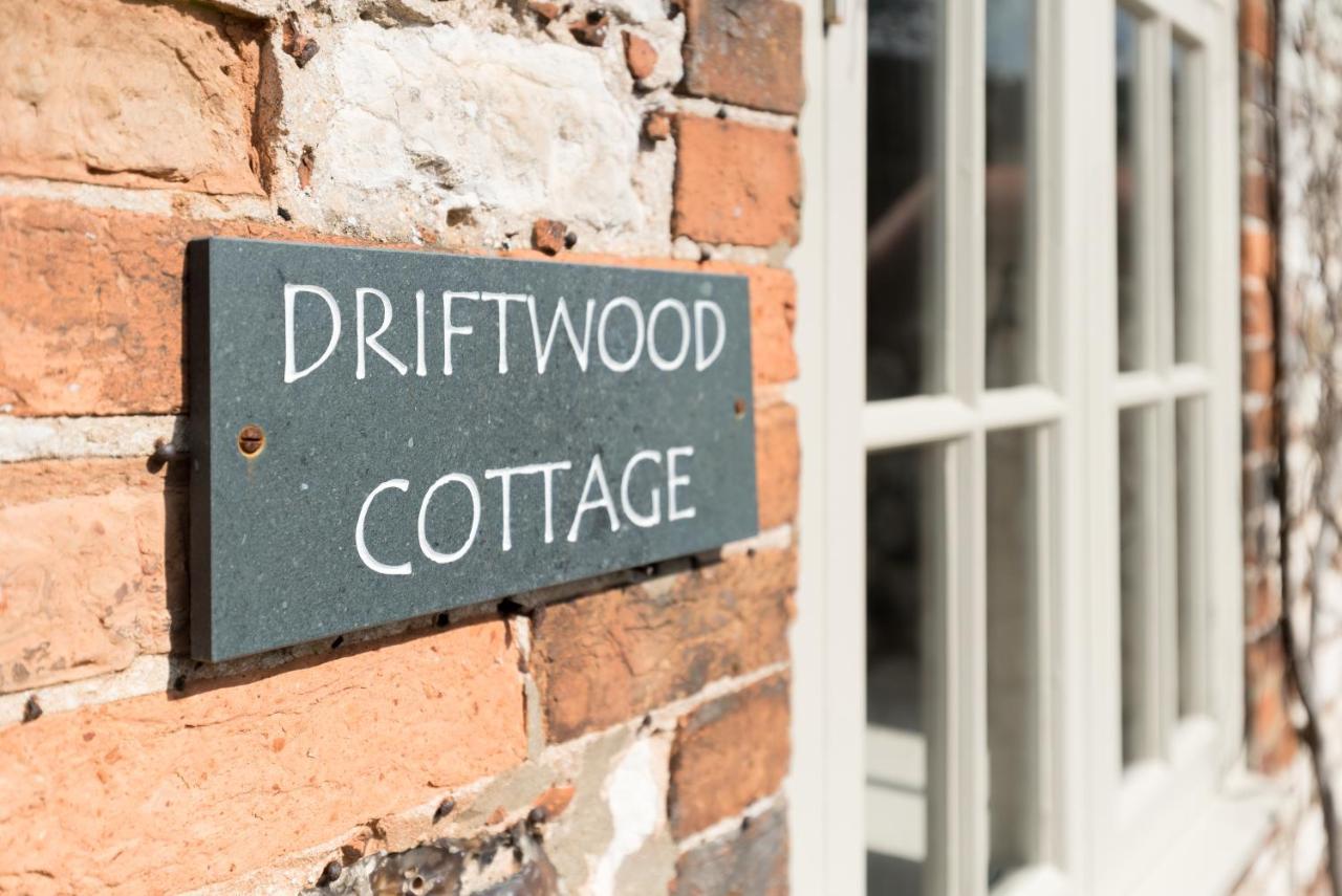 Holiday home Driftwood Pets Go Free Wifi Included