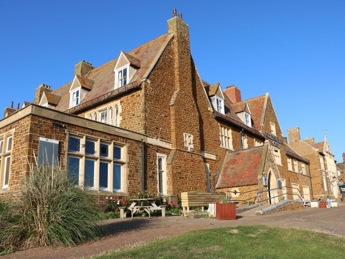 Flat 2, 4 St Edmund's Terrace * Hunstanton