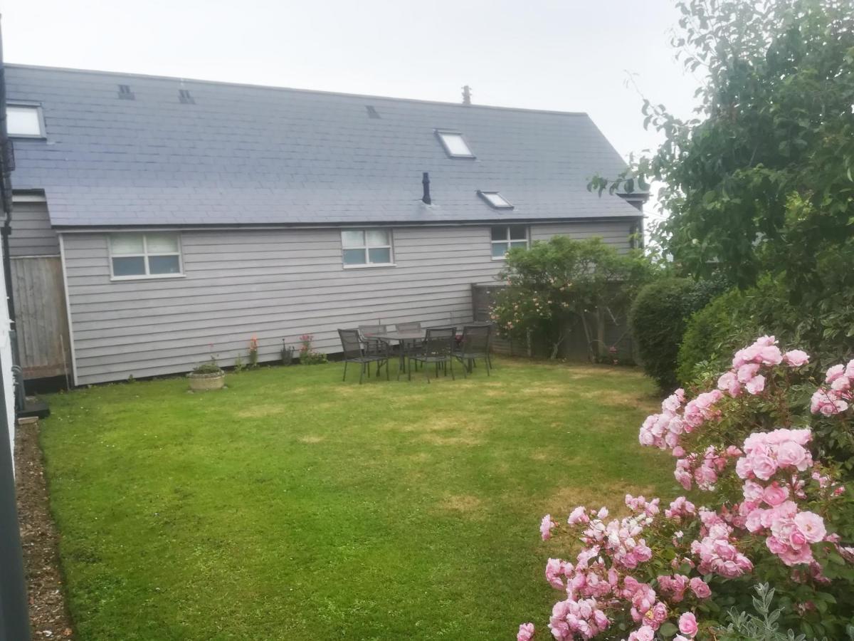 44 Sea Lane *