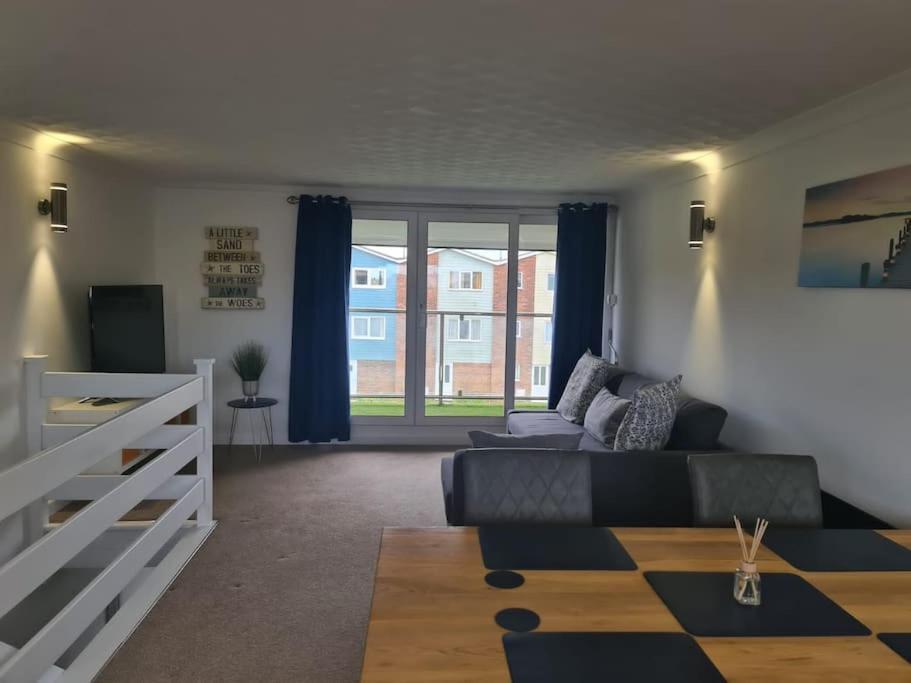 Hunny House - Near Searles With Lovely Sea Views Holiday home