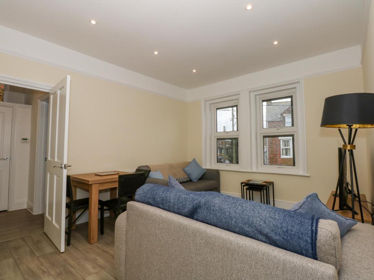 Sea Breeze No 7 Apartment *