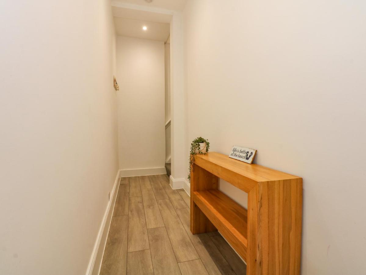 Sea Breeze No 7 Apartment