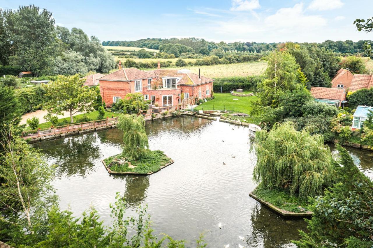Lakeside Old 4*