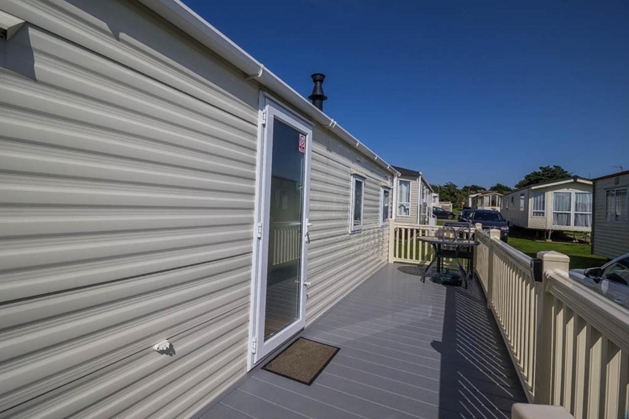 Campsite Lovely 8 Berth Caravan At A Brilliant Holiday Park, Manor Park Ref 23023t *