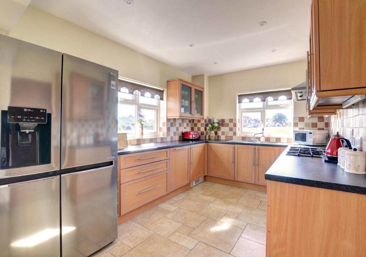 7 Lighthouse Close Holiday home *
