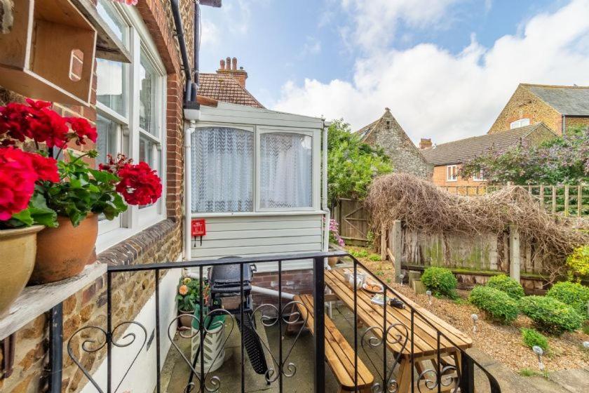 Porch House * Hunstanton