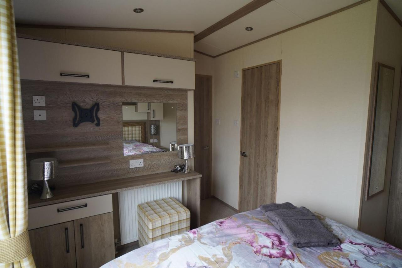 Stunning Heacham Sunset Pets Go Free Linen Included Holiday home