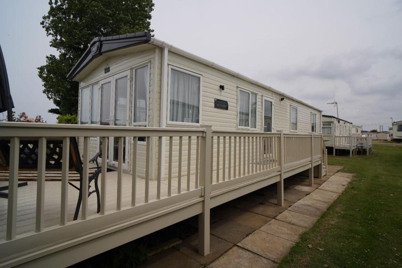 Stunning Heacham Sunset Pets Go Free Linen Included *