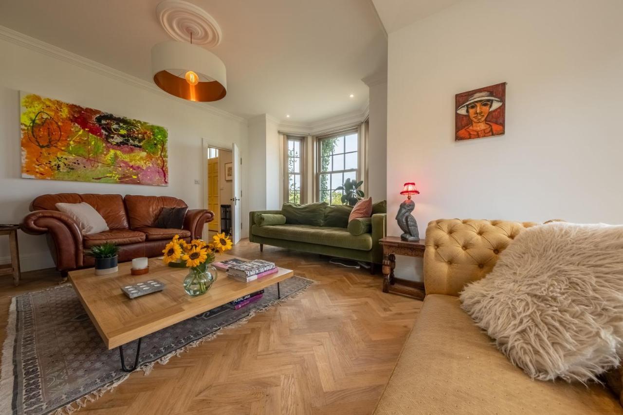 Linksway House *