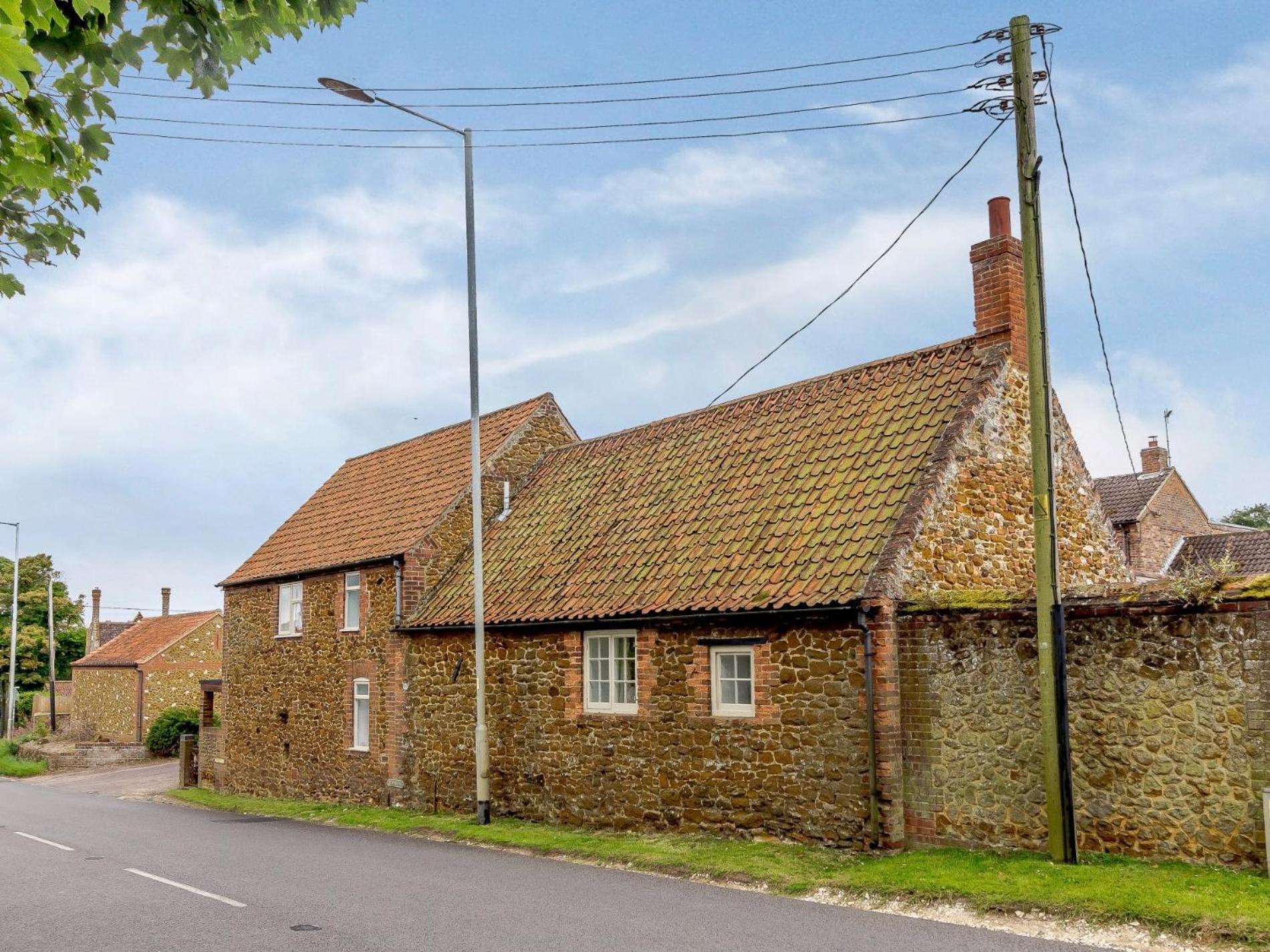 3 Bed In Old 78821 Holiday home