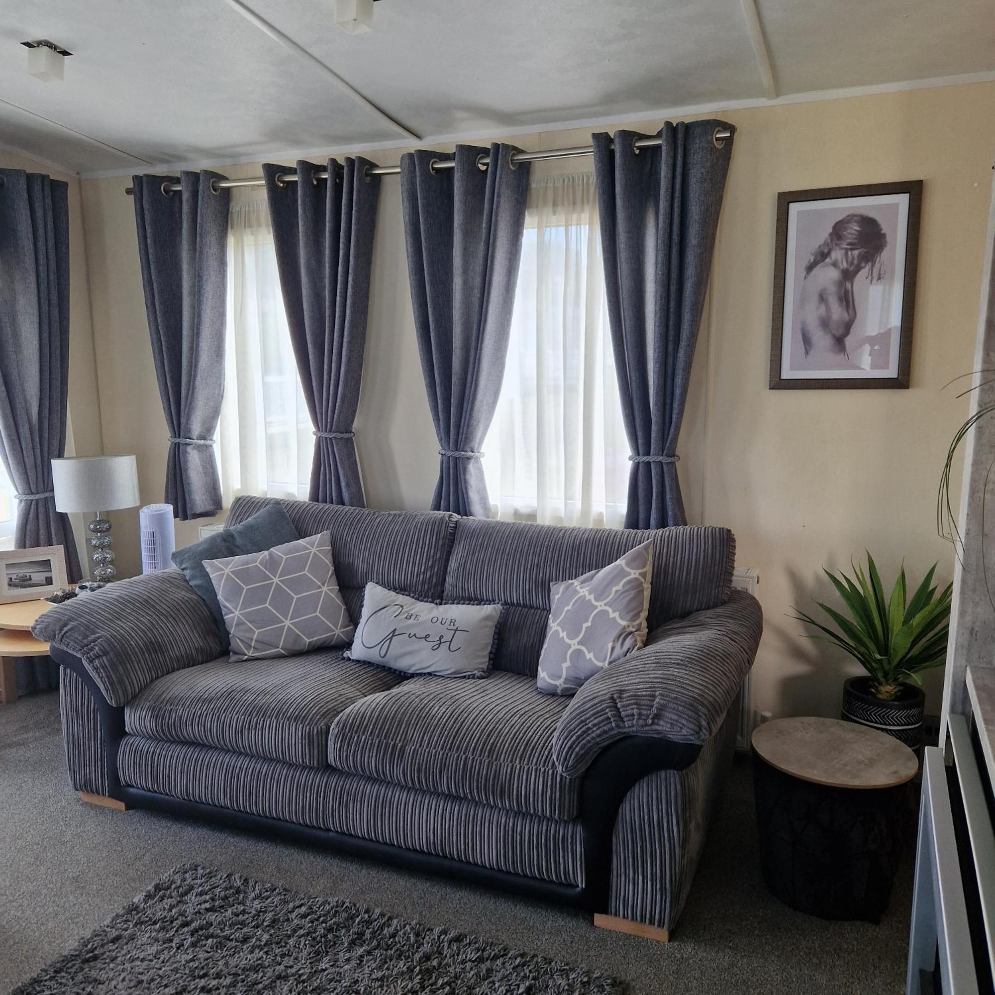 Modern 6 Berth Static Caravan, * Hunstanton