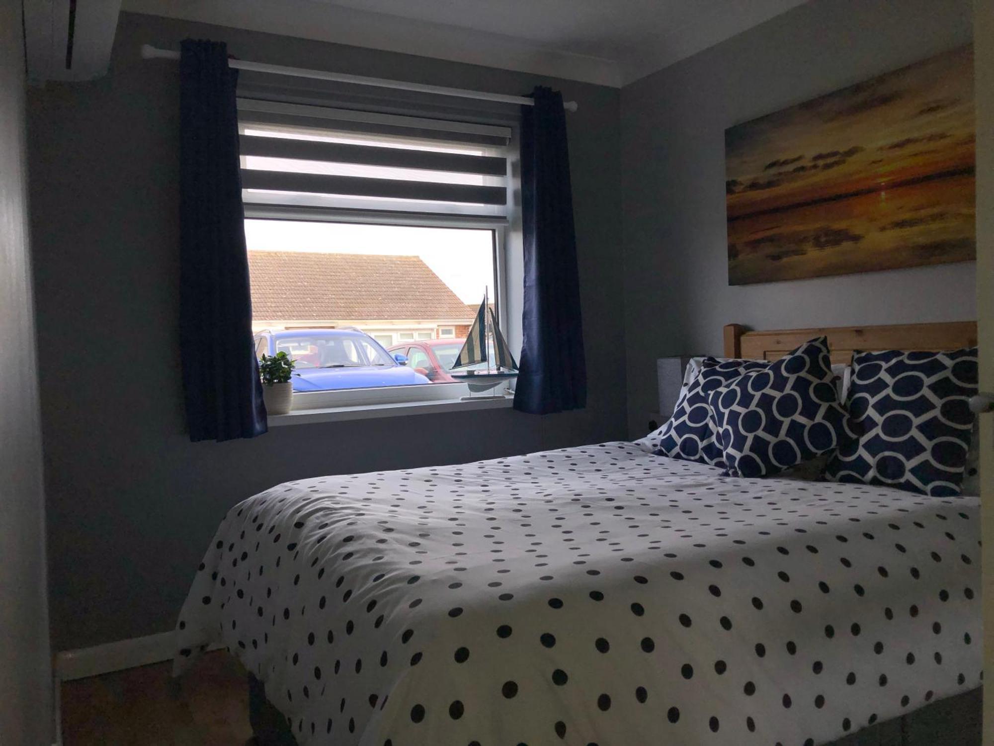 The Phoenix By The Sea- 2 Bedroom Flat In Hunny Apartment *