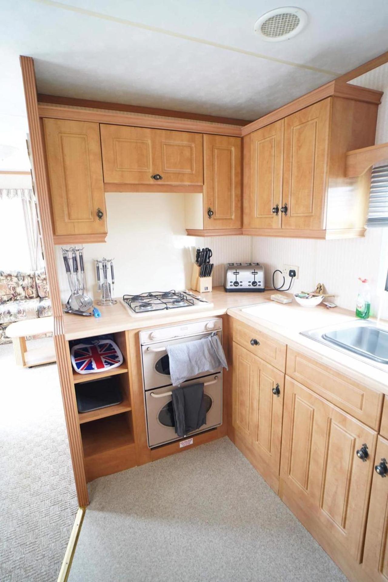 Chalet 2 Bedroom Sleeps 6 Caravan Manor Park Hunstanton