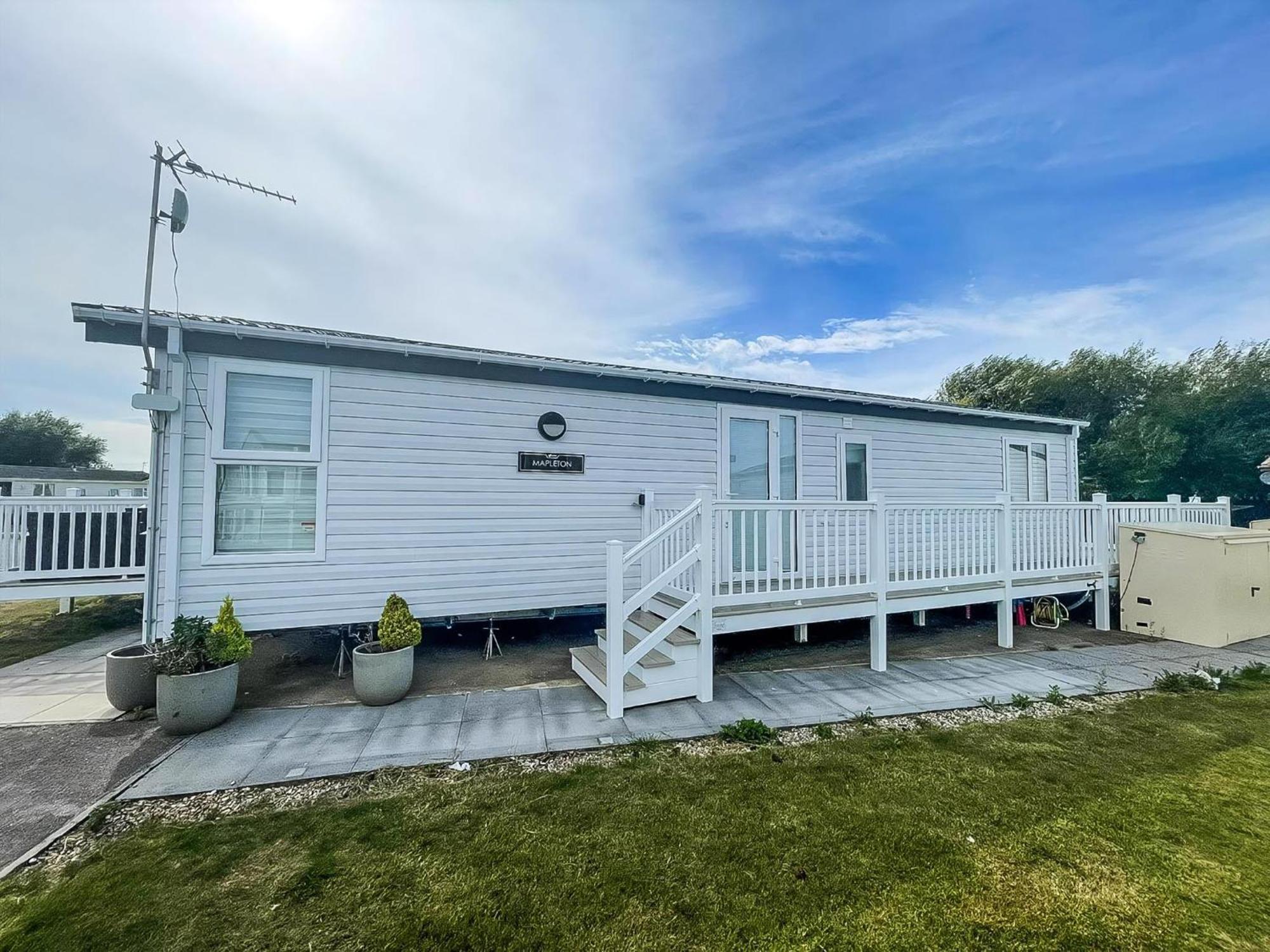 Stunning With Decking At Manor Park Near Ref 23217k Campsite Hunstanton
