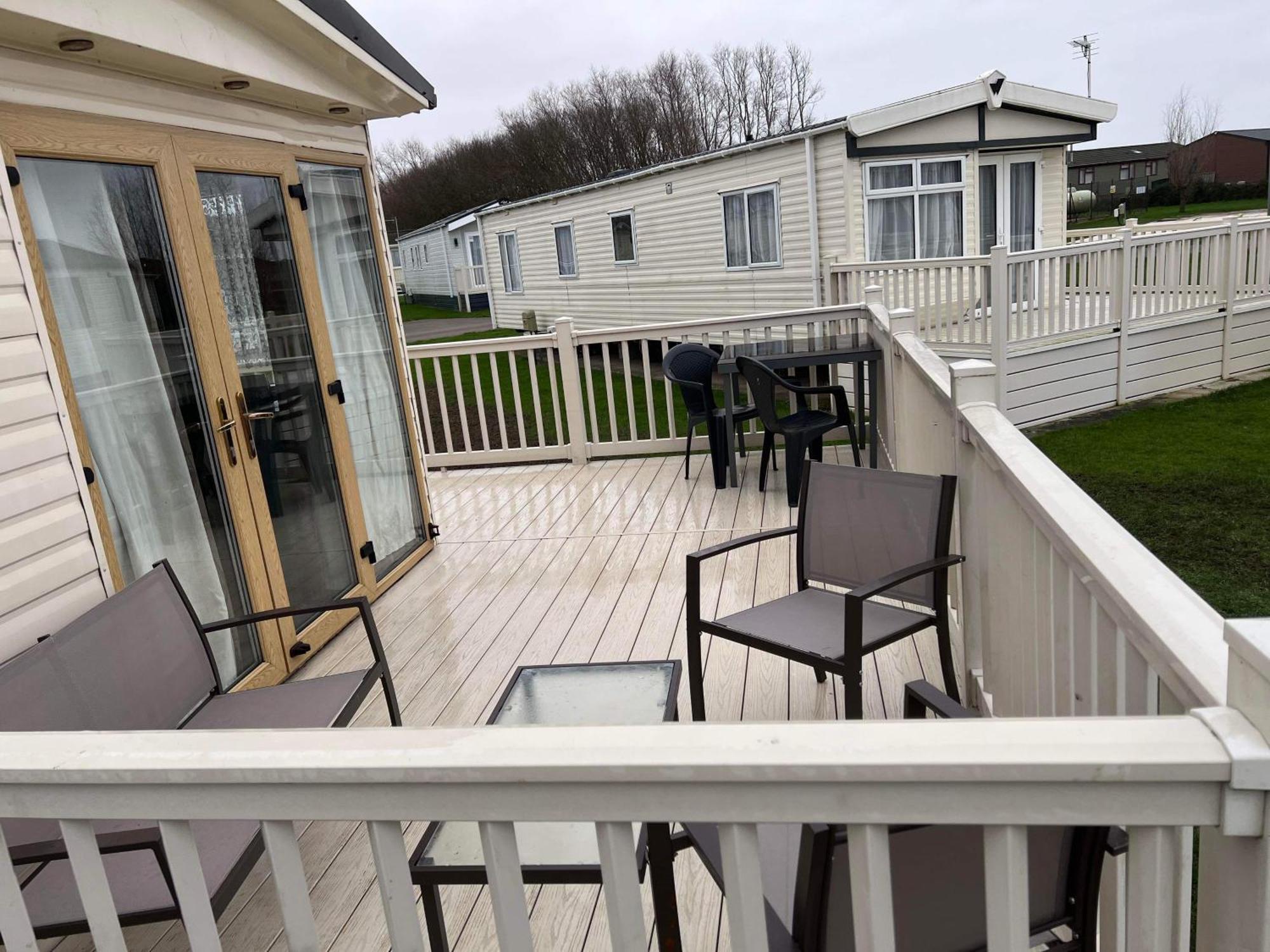 Chalet 3 Bedroom Caravan At Manor Park Hunstanton
