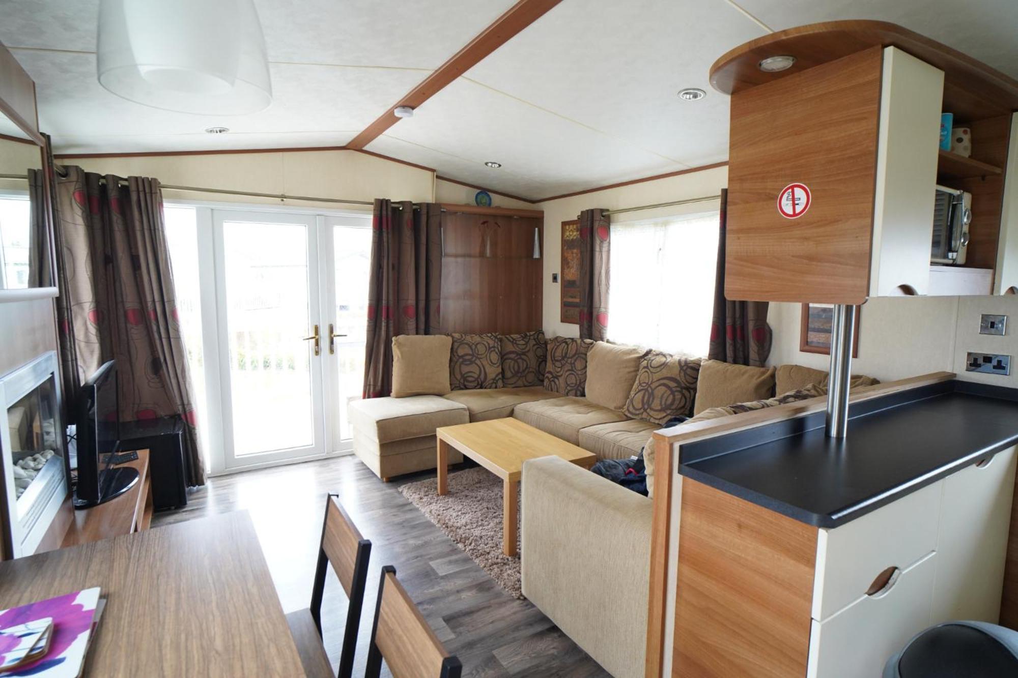3 Bedroom Caravan At Manor Park