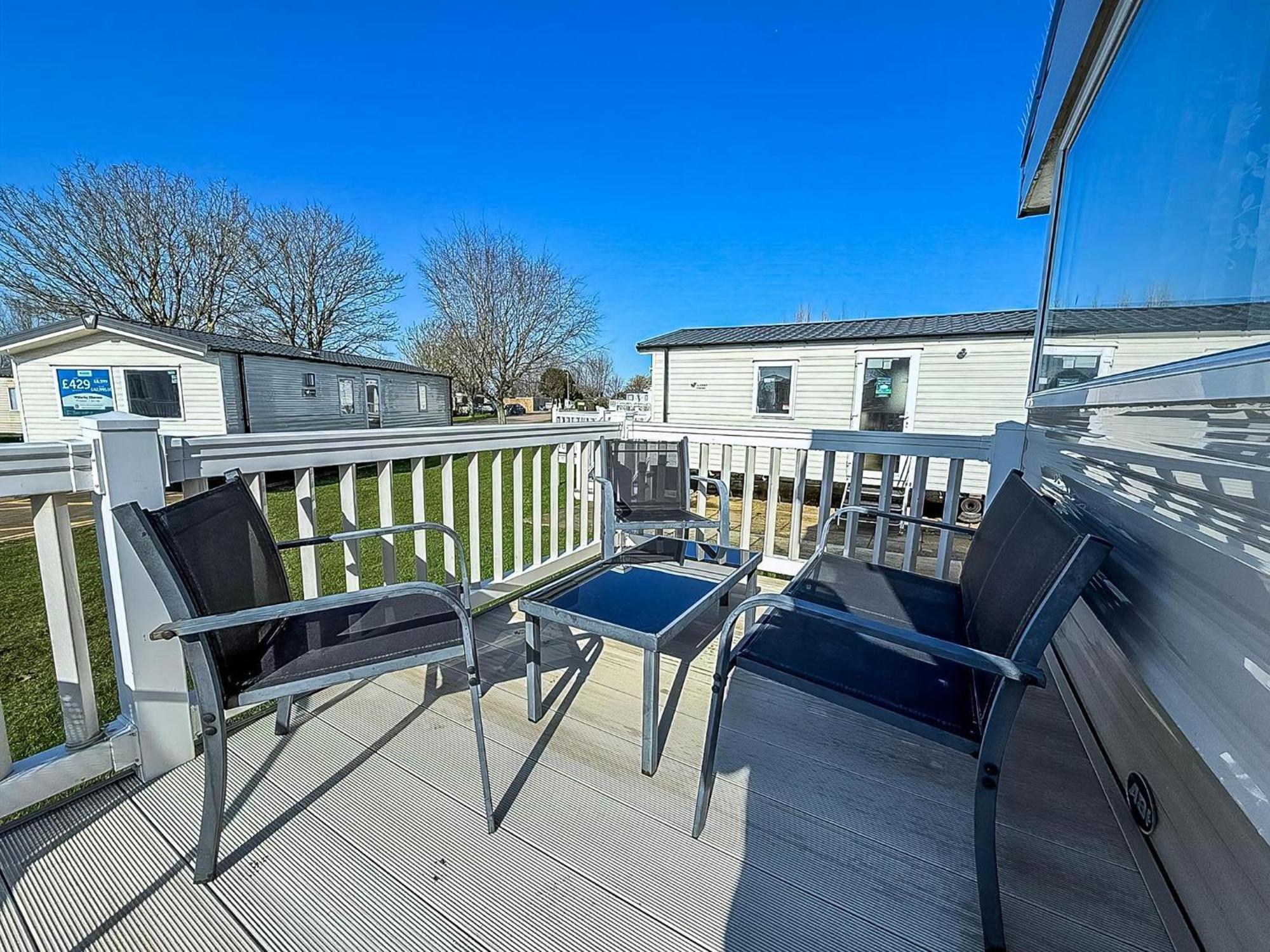 Beautiful Caravan With Decking At Wifi At Manor Park, Ref 23098t *