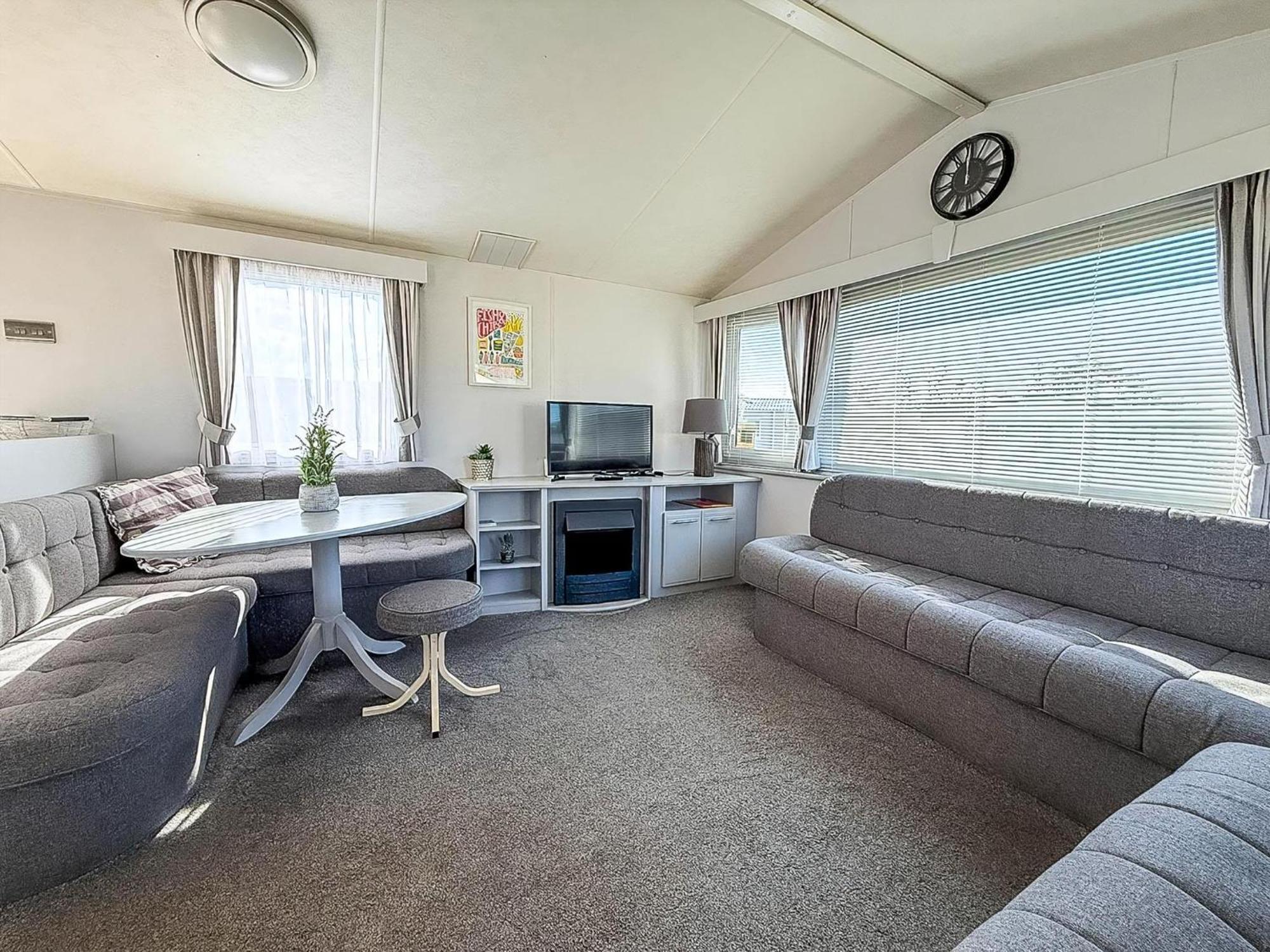 Beautiful Caravan At Manor Park In Ref 23060w Campsite