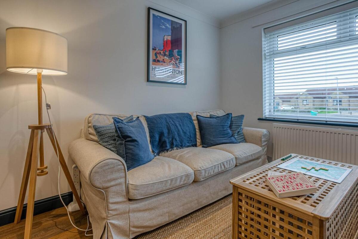 The Stowaway - Coastal - Crabpot Holiday home