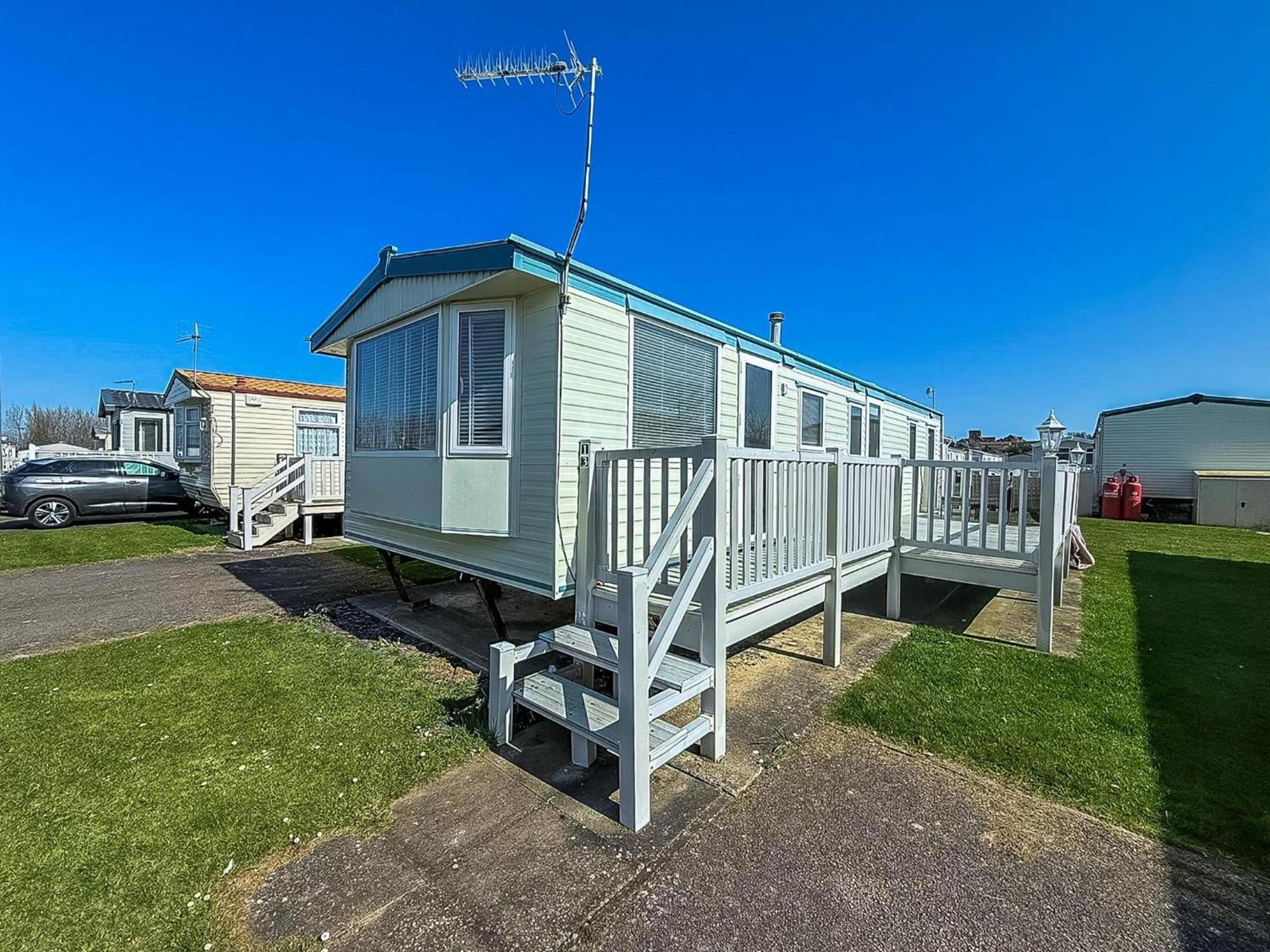 Caravan With Decking At Manor Park, Nearby Ref 23013c Campsite