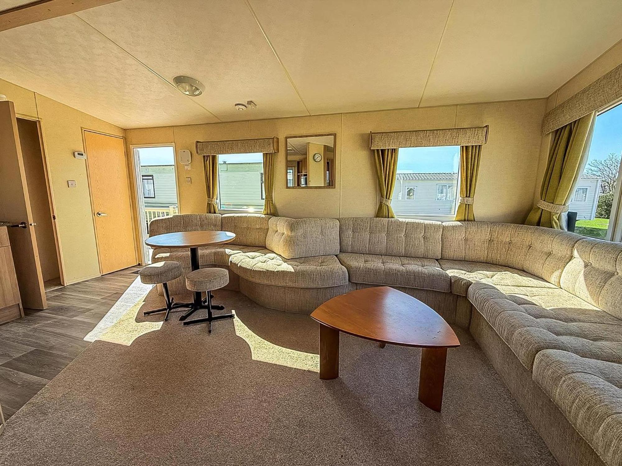 Campsite Lovely 6 Berth Caravan Nearby In Norfolk Ref 23071t