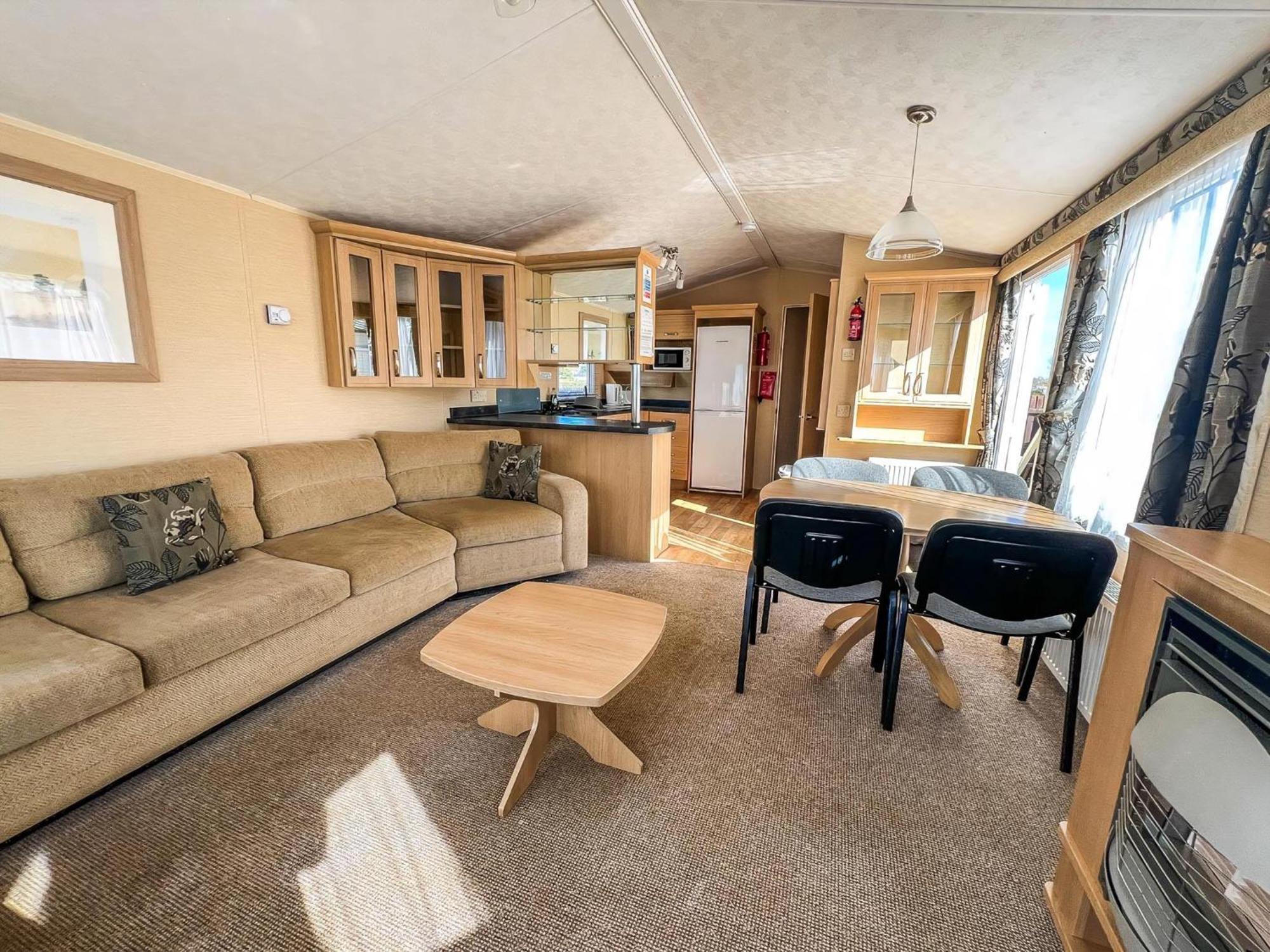 6 Berth Pet Friendly Caravan By Beach, Norfolk Ref 13012l Hunstanton