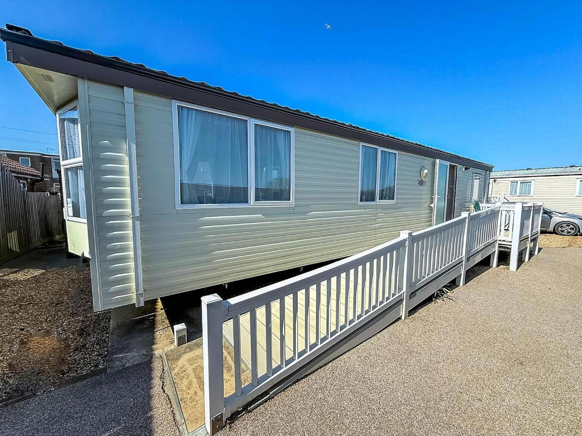 Campsite Wheelchair Friendly Caravan For Hire Norfolk Near The Ref 13016l *