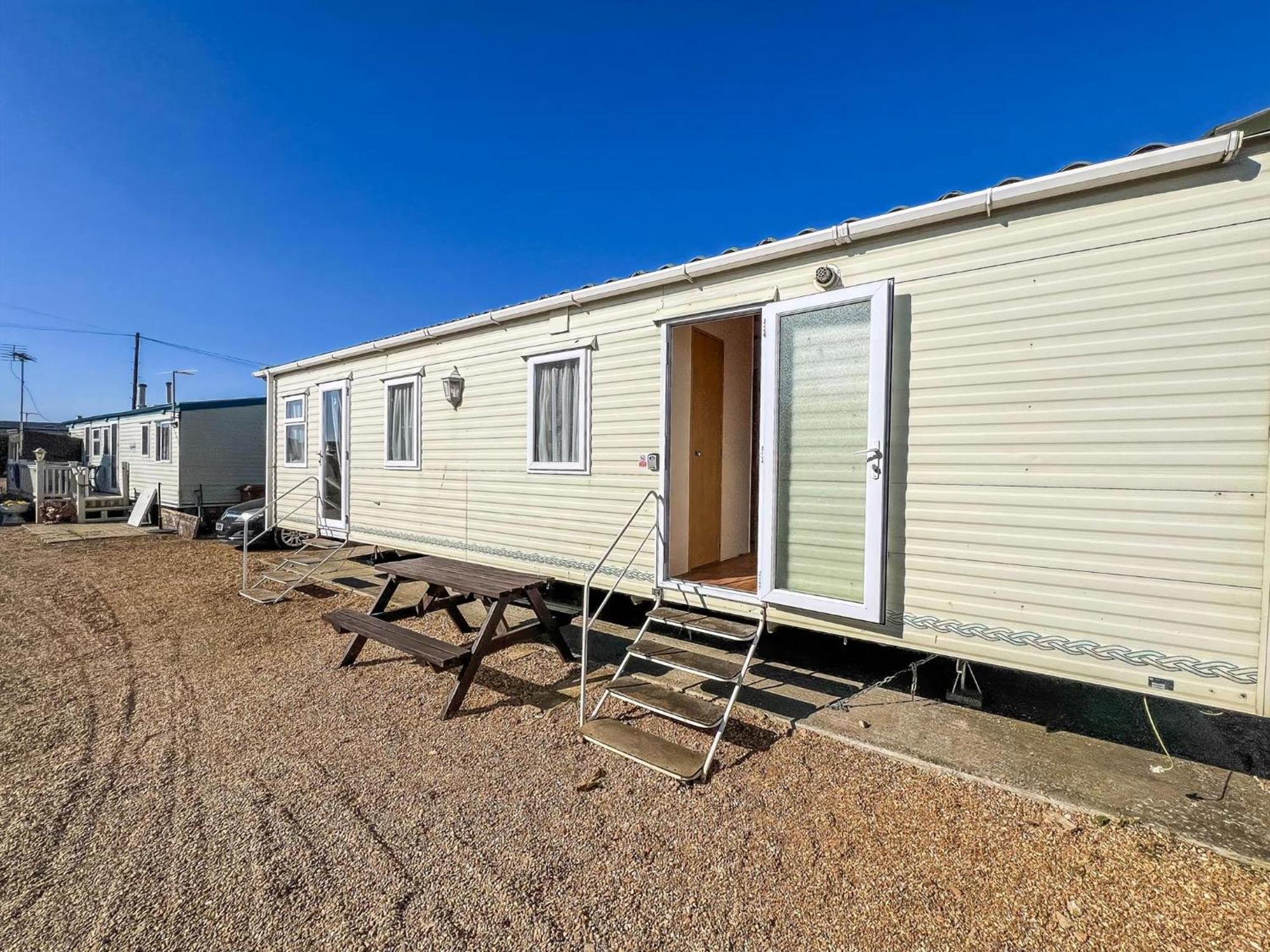 Campsite 6 Berth Dog Friendly Caravan In In Norfolk Ref 13014l *