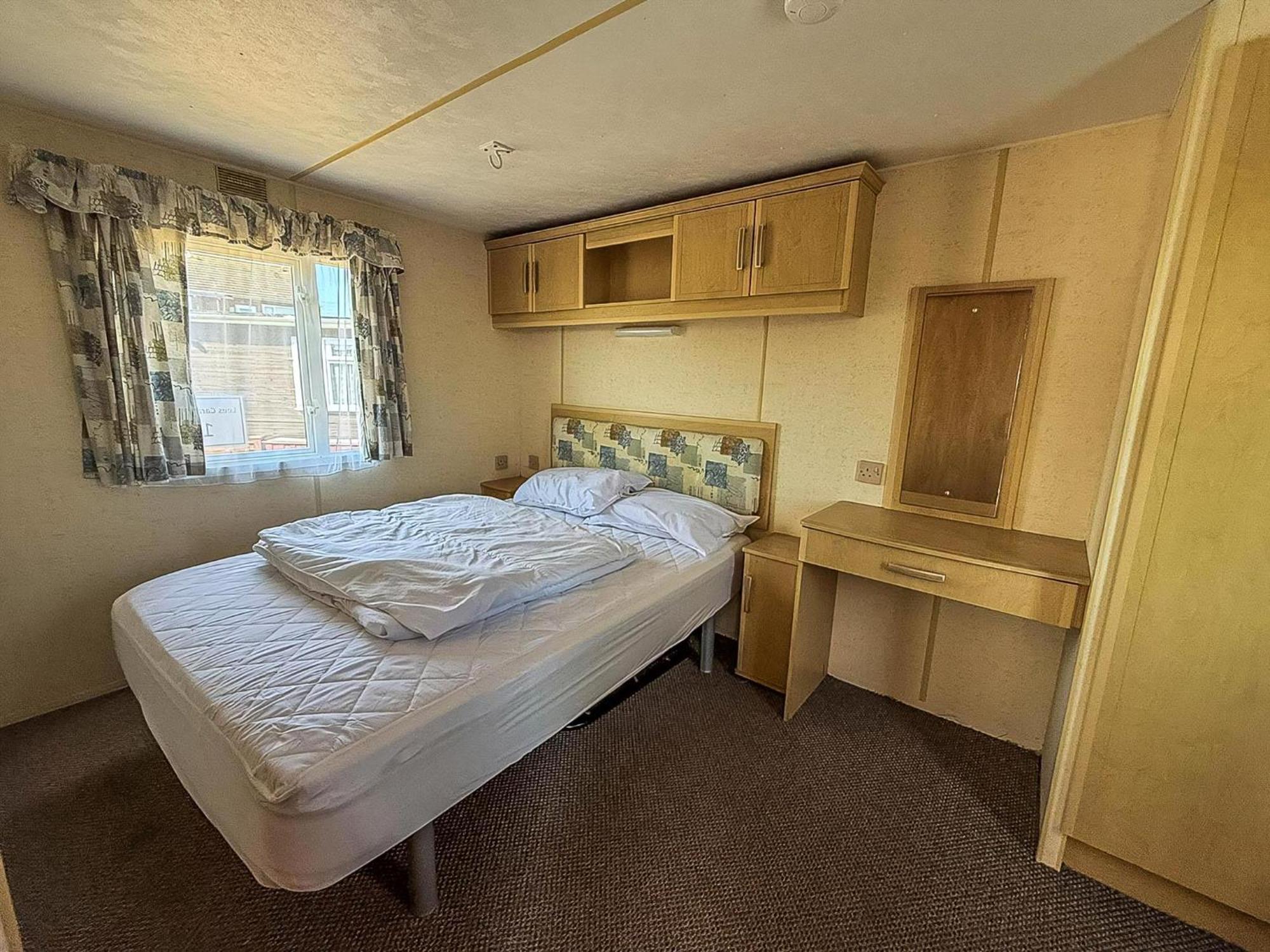 Campsite Wheelchair Friendly Caravan For Hire Norfolk Near The Ref 13016l Hunstanton