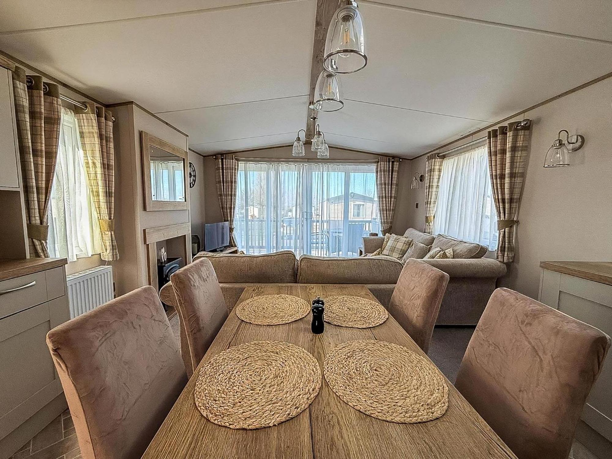 Campsite Amazing Caravan With Decking At Manor Park In Ref 23010ha