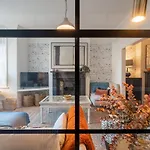No33 Number 5 Boutique Cottage