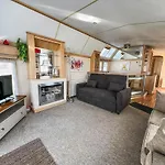 Great Caravan For Hire With Pond Views At Manor Park Holiday Park Ref 23228K