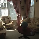 Miramar Guesthouse
