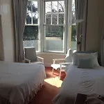 Miramar Guesthouse
