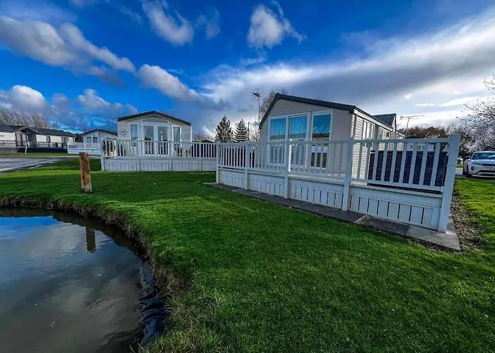 Great Caravan For Hire With Pond Views At Manor Park Holiday Park Ref 23228K