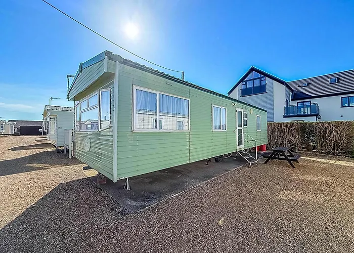 6 Berth Caravan For Hire In Hunstanton By The Beach In Norfolk Ref 13002L
